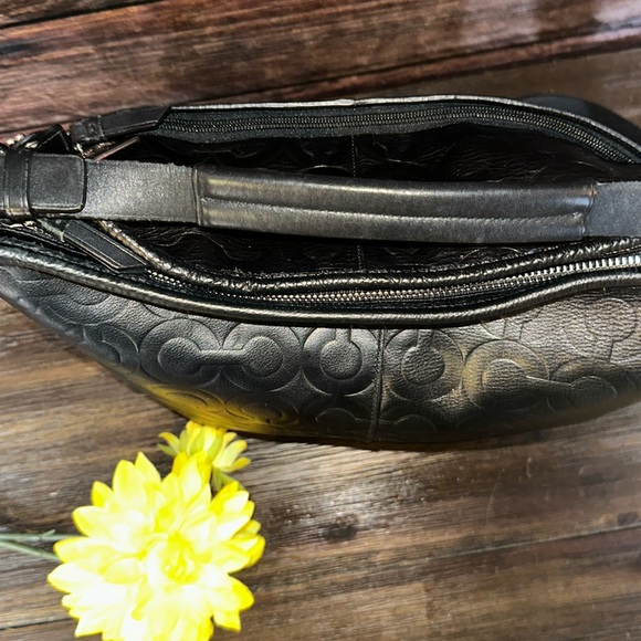 Coach Black Op Art Leather Crossbody Satchel Messenger Bag with Tote Handle! - Picture 7 of 12